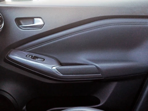 Nissan Juke 1.0 DIG-T 84KW N-CONNECTA 5P