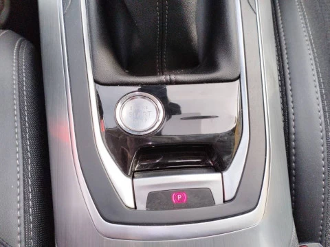 Peugeot 308 5p Allure Pack BlueHDI 130 S&S