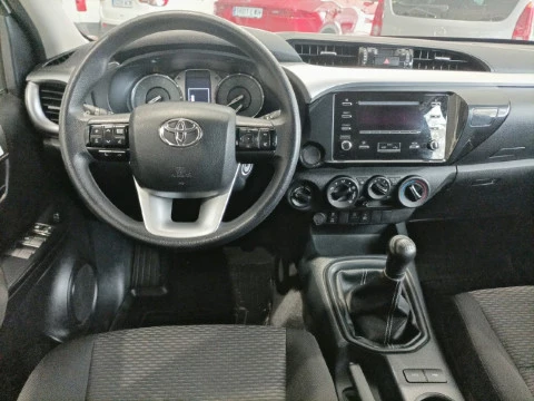 Toyota Hilux 2.4 D-4D Cabina Doble GX HVO100