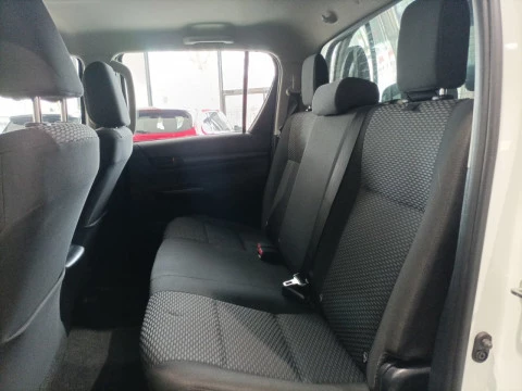 Toyota Hilux 2.4 D-4D Cabina Doble GX HVO100