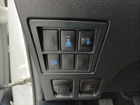 Toyota Hilux 2.4 D-4D Cabina Doble GX HVO100