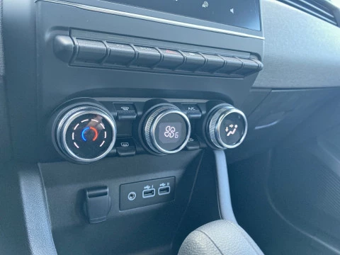 Renault Clio Evolution full hybrid E-Tech 145 (103Kw)