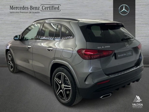 Mercedes-Benz GLA 200