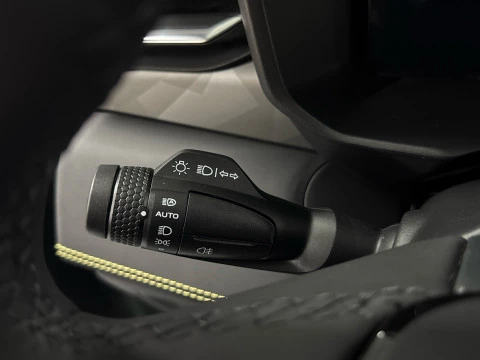 Lynk & Co 01 1.5 PHEV CORE 5P