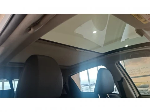 Toyota Yaris Advance + Skyview