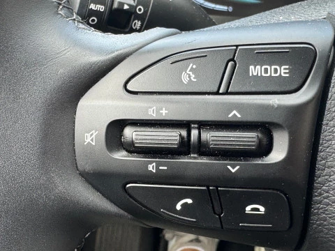 Kia Stonic DRIVE 1.0 T-GDI MHEV IMT 100CV 5P