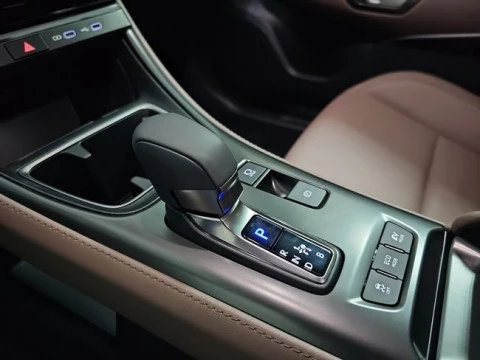 Lexus LBX 1.5 136cv HEV Elegant+