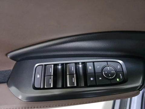 Lexus LBX 1.5 136cv HEV Elegant+