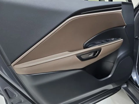 Lexus LBX 1.5 136cv HEV Elegant+