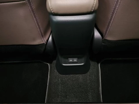 Lexus LBX 1.5 136cv HEV Elegant+