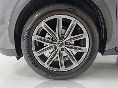 Lexus LBX 1.5 136cv HEV Elegant+