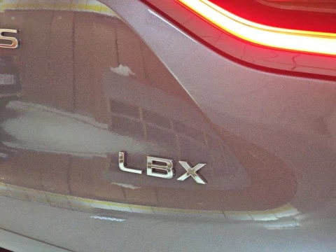 Lexus LBX 1.5 136cv HEV Elegant+