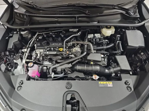 Lexus LBX 1.5 136cv HEV Elegant+