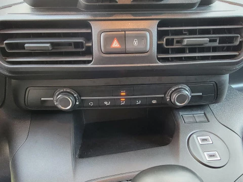 Peugeot Partner Standard 600kg BlueHDi 73kW