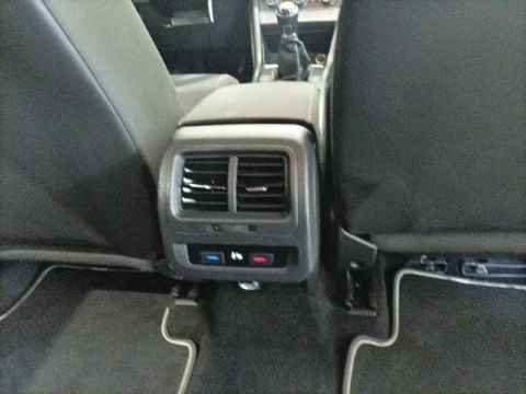 Volkswagen Touran Business & Navi 1.6 TDI 85kW (115CV)