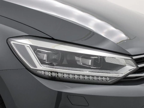 Volkswagen Touran 1.5 TSI DSG MAS 150 5P 7 PLAZAS