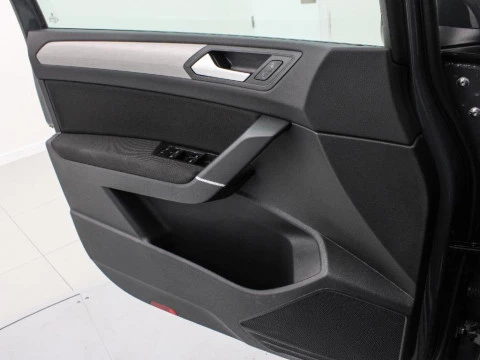 Volkswagen Touran 1.5 TSI DSG MAS 150 5P 7 PLAZAS