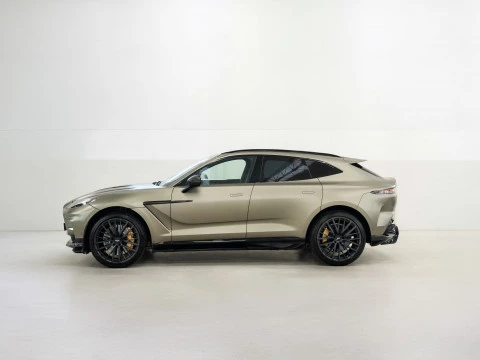 Aston Martin DBX 707 V8