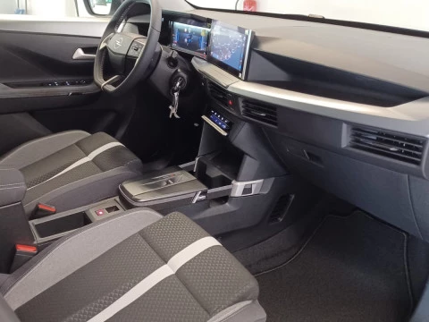 Opel Frontera 1.2T XHT Hybrid eDCT6 107kW GS