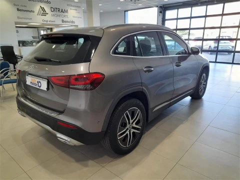 Mercedes-Benz GLA 180