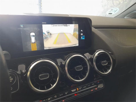 Mercedes-Benz GLA 180