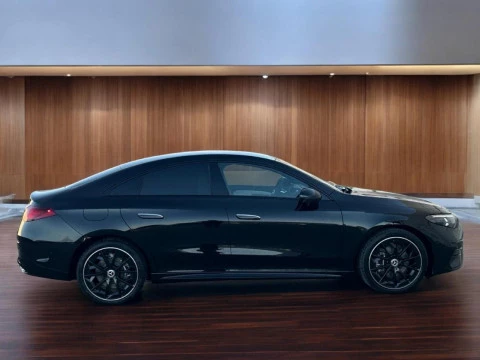 Mercedes-Benz CLA  250+ con tecnologia EQ