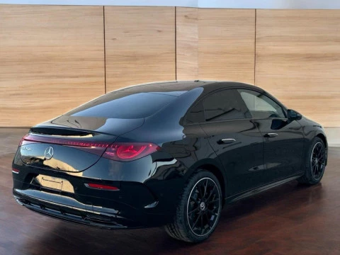 Mercedes-Benz CLA  250+ con tecnologia EQ