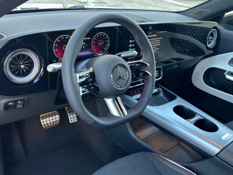 Mercedes-Benz CLA  250+ con tecnologia EQ