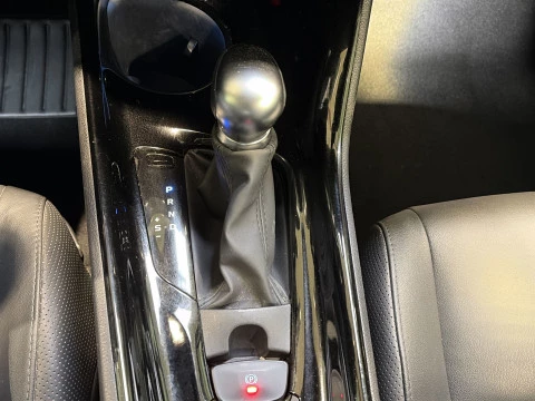 Toyota C-HR 180H Advance Luxury 135 kW (184 CV)