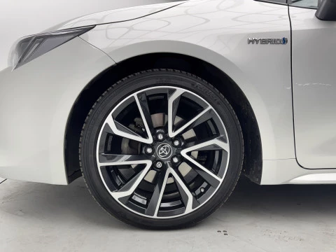 Toyota Corolla 2.0 180H FEEL! E-CVT TOURING SPORT