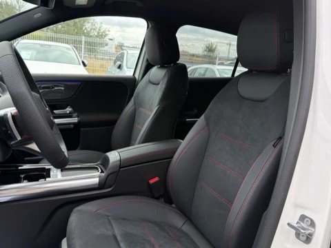 Mercedes-Benz GLA  200 d