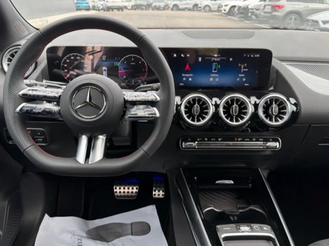 Mercedes-Benz GLA  200 d