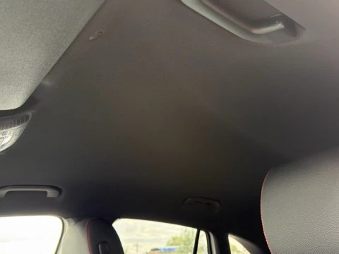 Mercedes-Benz GLA  200 d