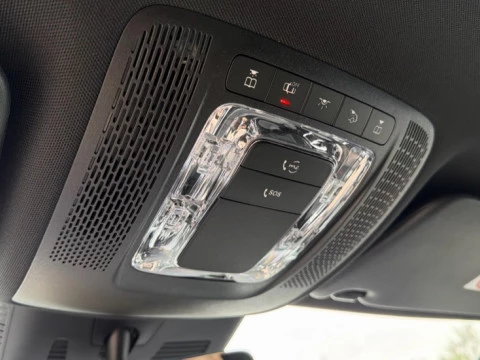 Mercedes-Benz GLA  200 d