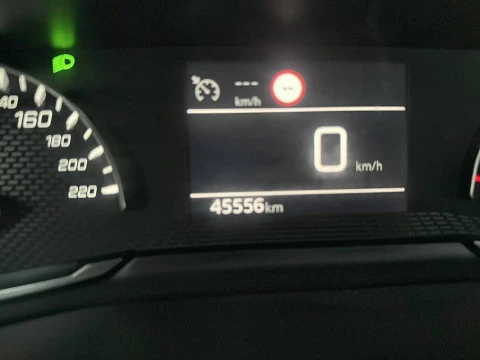 Peugeot 208 BlueHDi 73kW (100CV) Allure