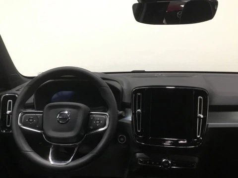 Volvo XC40 XC40 PLUS B3 MILD HYBRID GASOLINA