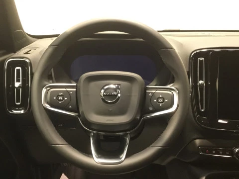 Volvo XC40 XC40 PLUS B3 MILD HYBRID GASOLINA