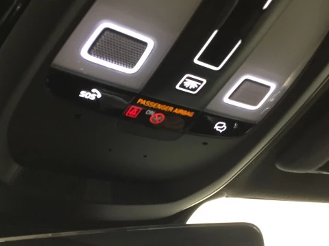 Volvo XC40 XC40 PLUS B3 MILD HYBRID GASOLINA