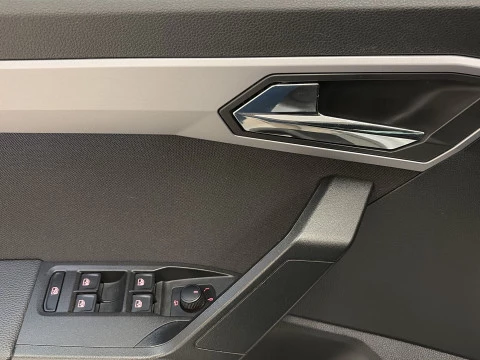 Seat Arona 1.0 TGI GNC FR 66 kW (90 CV)