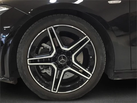 Mercedes-Benz CLA 200 D DCT Shooting Brake