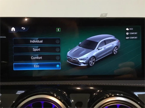 Mercedes-Benz CLA 200 D DCT Shooting Brake