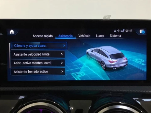 Mercedes-Benz CLA 200 D DCT Shooting Brake