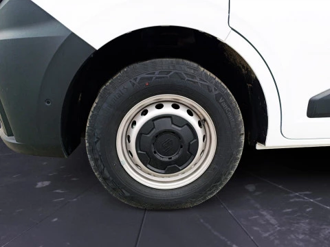 Renault Master 2.0 BLUE DCI 96KW L2H2 3500 FWD 4P