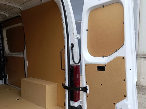 Renault Master 2.0 BLUE DCI 96KW L2H2 3500 FWD 4P