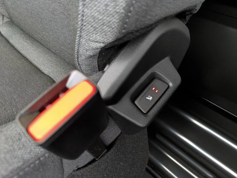 Renault Master 2.0 BLUE DCI 96KW L2H2 3500 FWD 4P