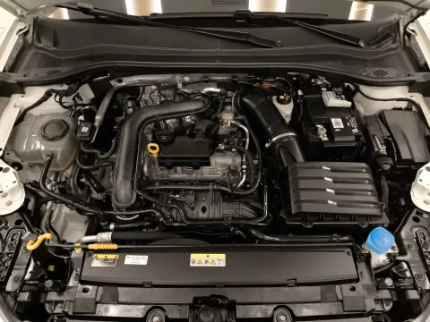 Seat Leon 1.0 eTSI SANDS Style Go DSG 81 kW (110 CV)