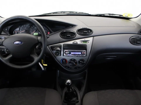 Ford FOCUS sedan 1.6 GHIA 4P