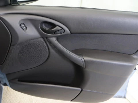 Ford FOCUS sedan 1.6 GHIA 4P