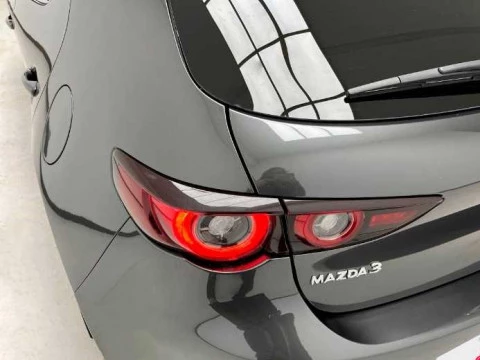 Mazda 3 (2022) E-SKYACTIV G 2,0 122 CV HOMURA Auto