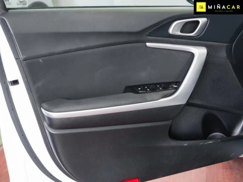 Kia Ceed 1.0 T-GDi Concept 74 kW (100 CV)